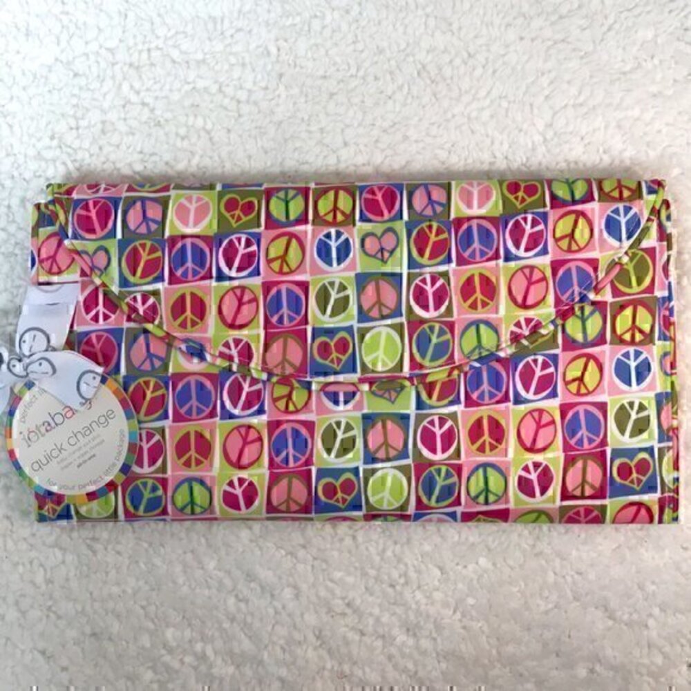 Iota Baby Quick Change Diaper Pad, Design Dolly Lama